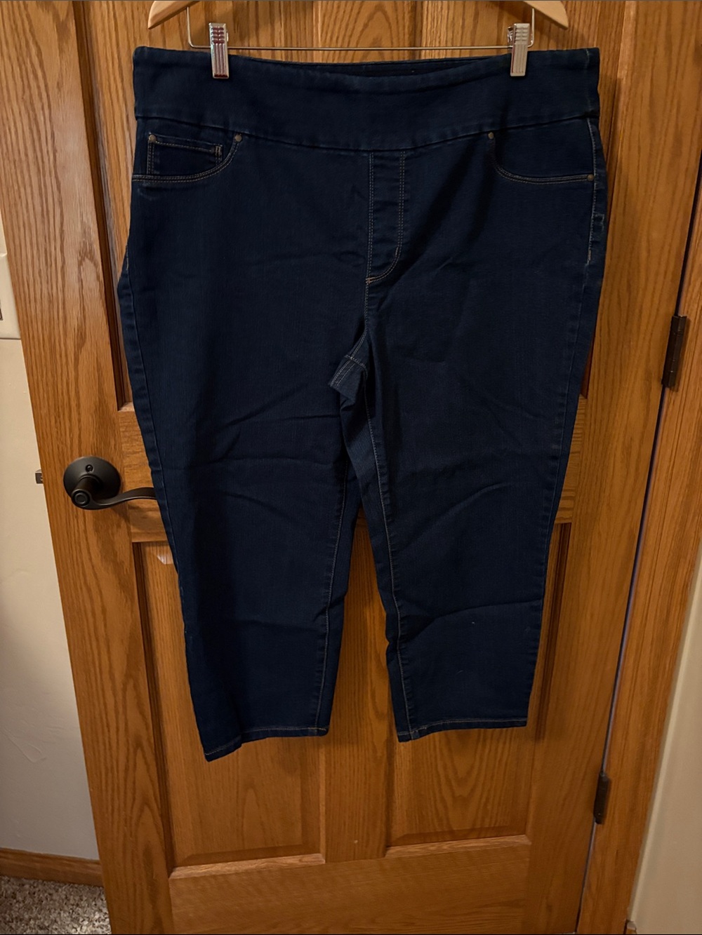 Charter Club Navy Blue Pull-On Cropped Jeans 18
